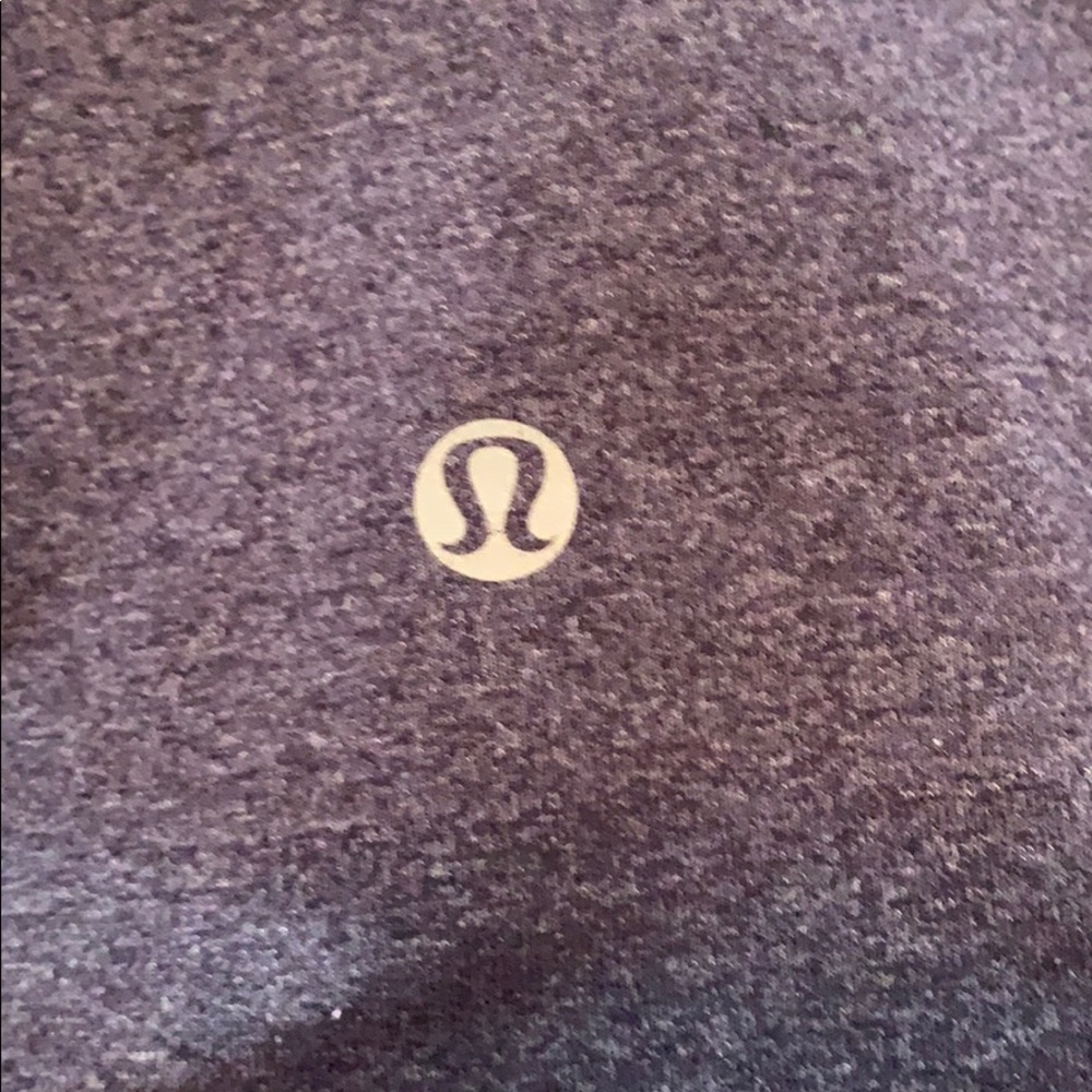 Lululemon capris. - Picture 2 of 4